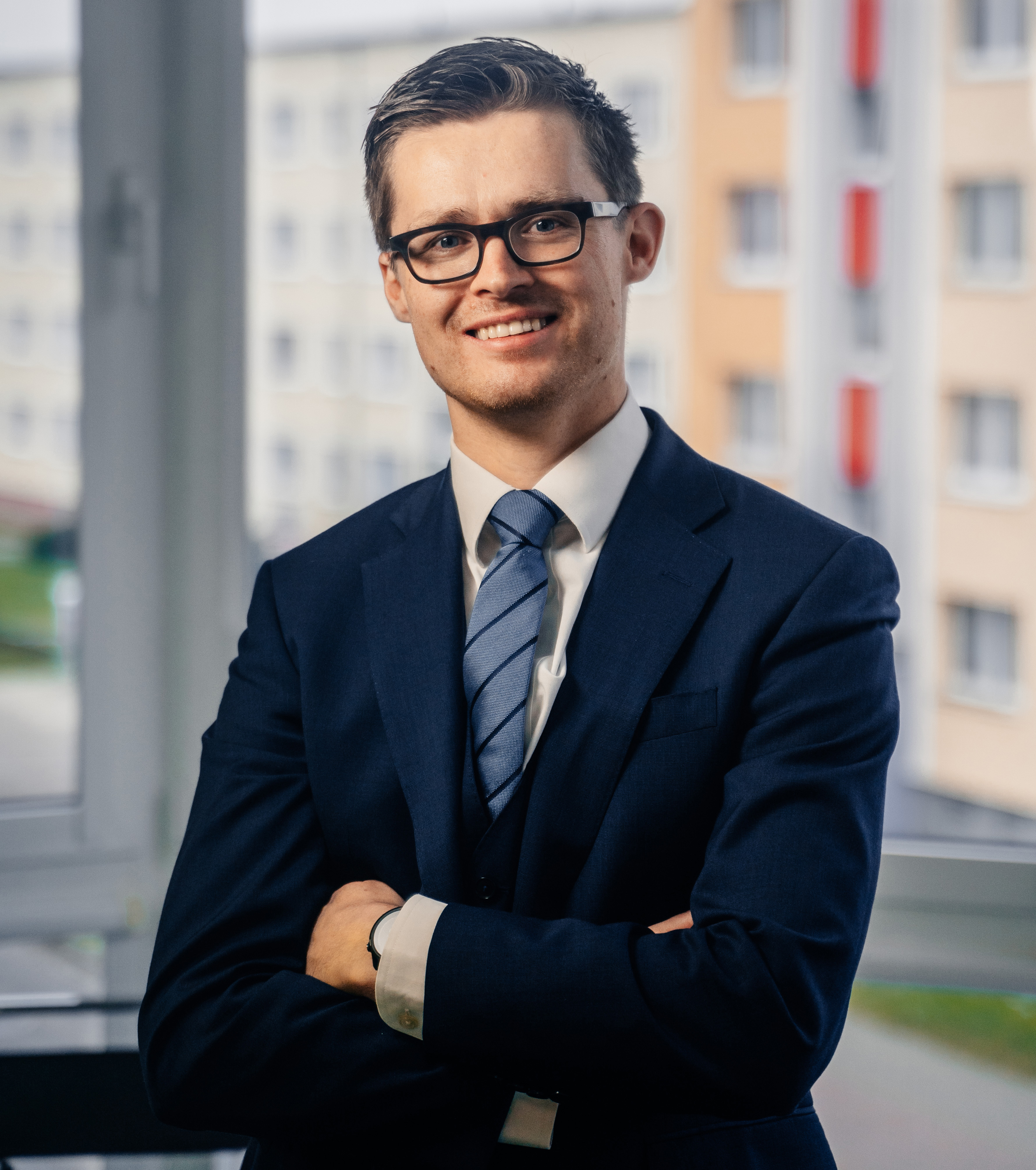 Notar Dr. Adrian Kesting